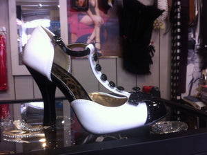 Salomés bicolores à talons