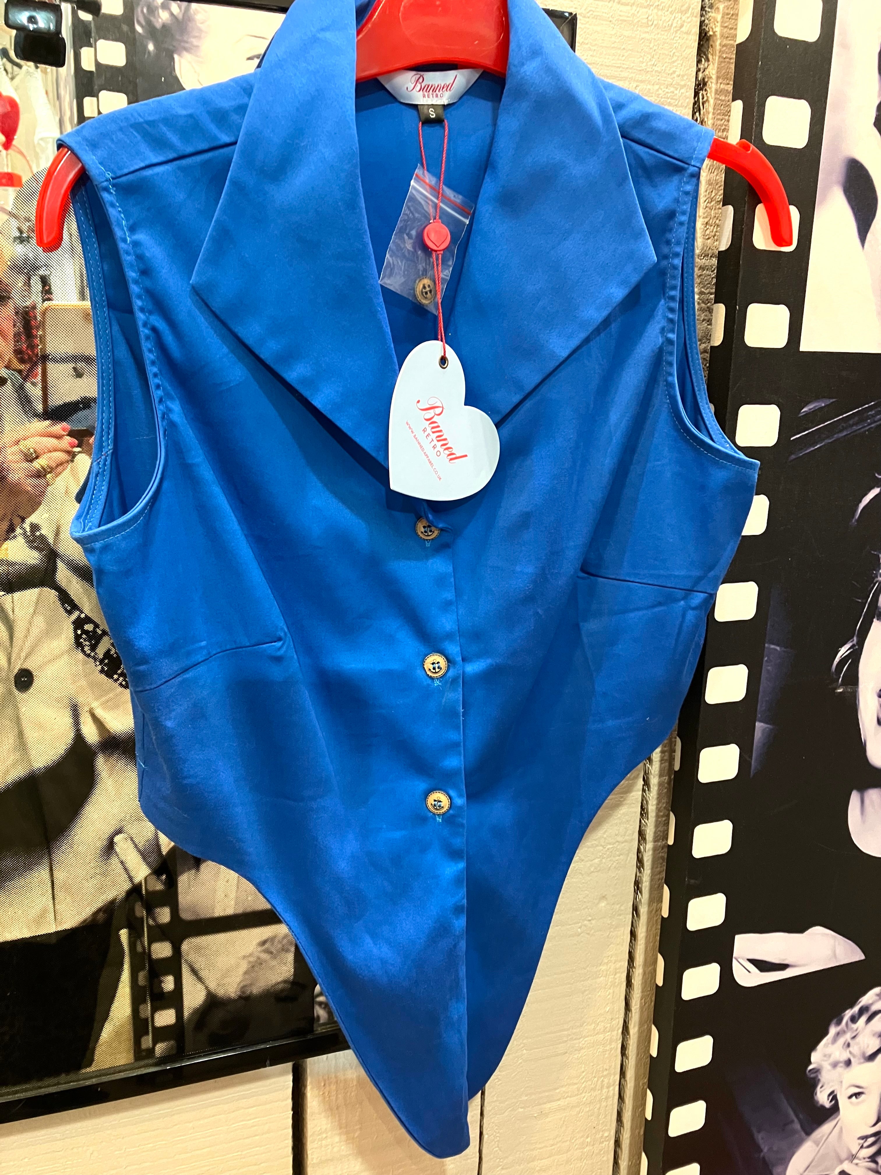 Chemise rétro bleue sans manches à nouer