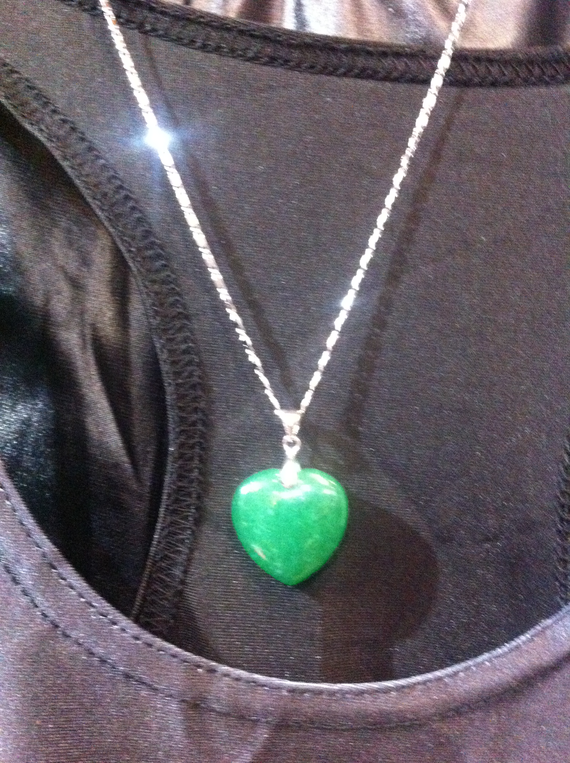 Pendentif coeur jade