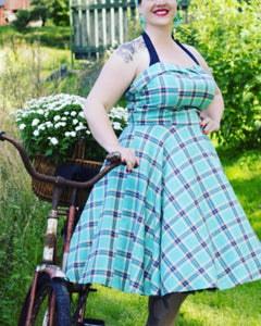 Robe rockabilly à carreaux